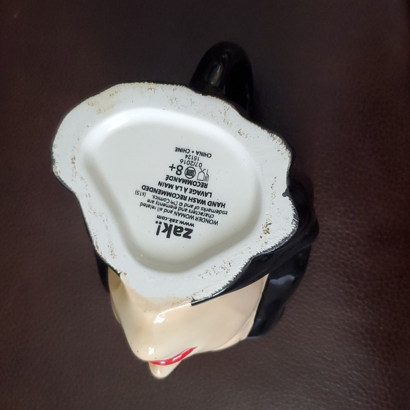 Wonder Woman Collectable Mug by Zak - Picture 5 of 5